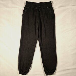 Athleta Girl Leggings Size S7 - Gently Used - Black (20)